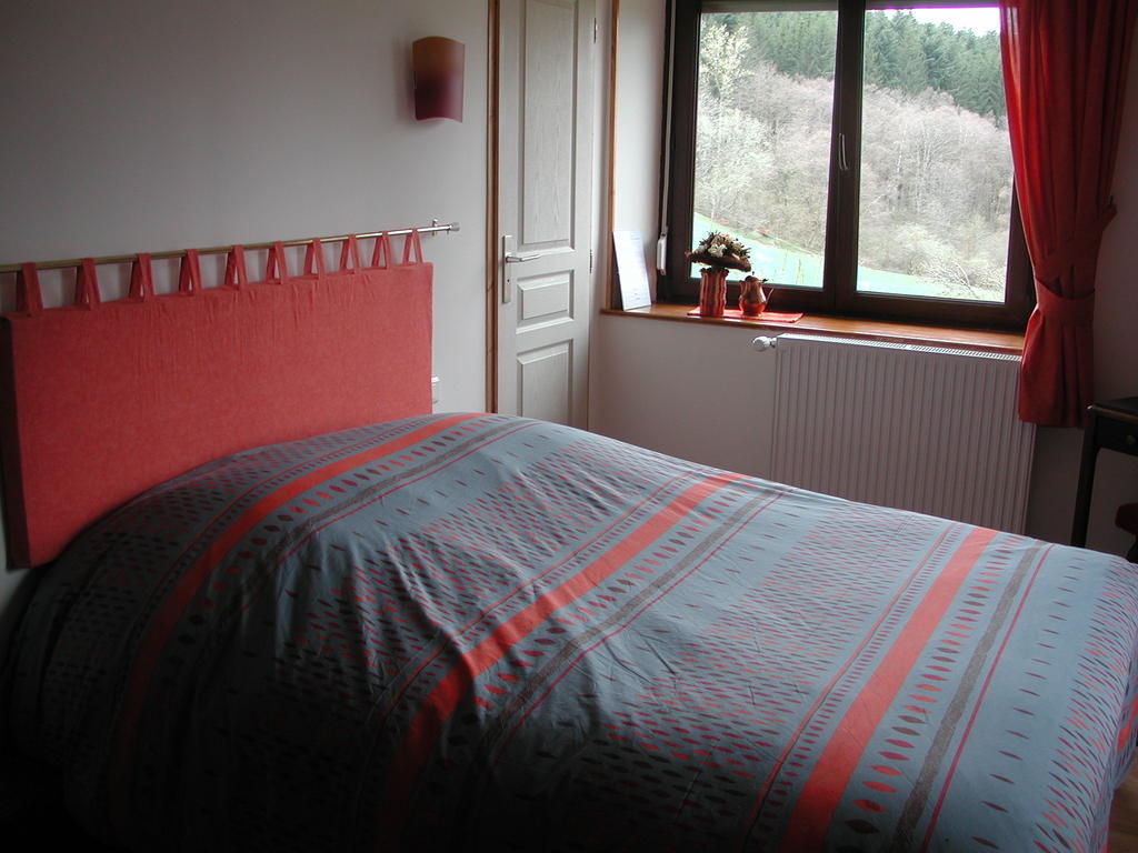 Vecoux Chambres D'Hotes L'Envol الغرفة الصورة